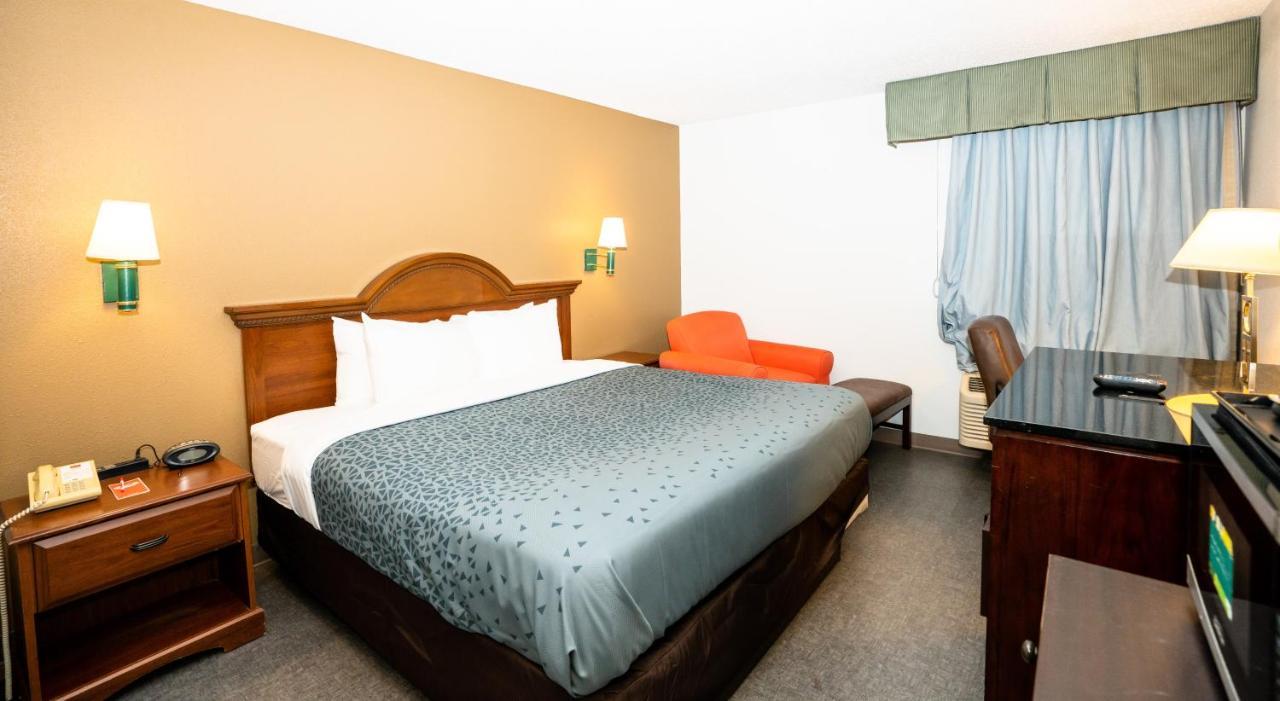 Econo Lodge Ρόλι Εξωτερικό φωτογραφία