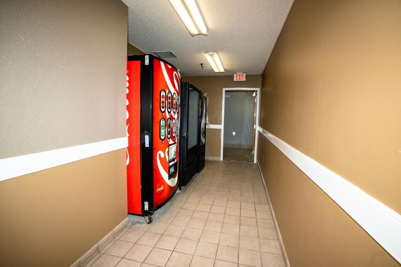 Econo Lodge Ρόλι Εξωτερικό φωτογραφία