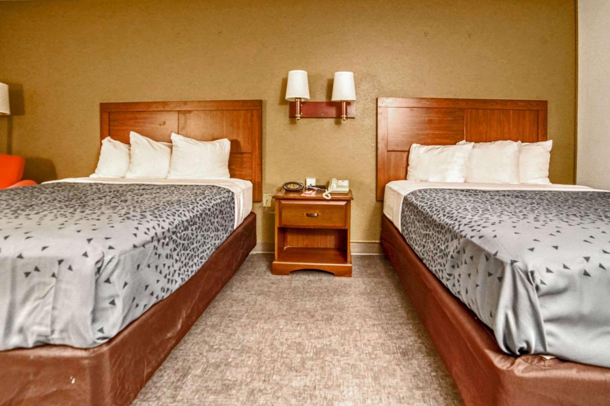 Econo Lodge Ρόλι Εξωτερικό φωτογραφία