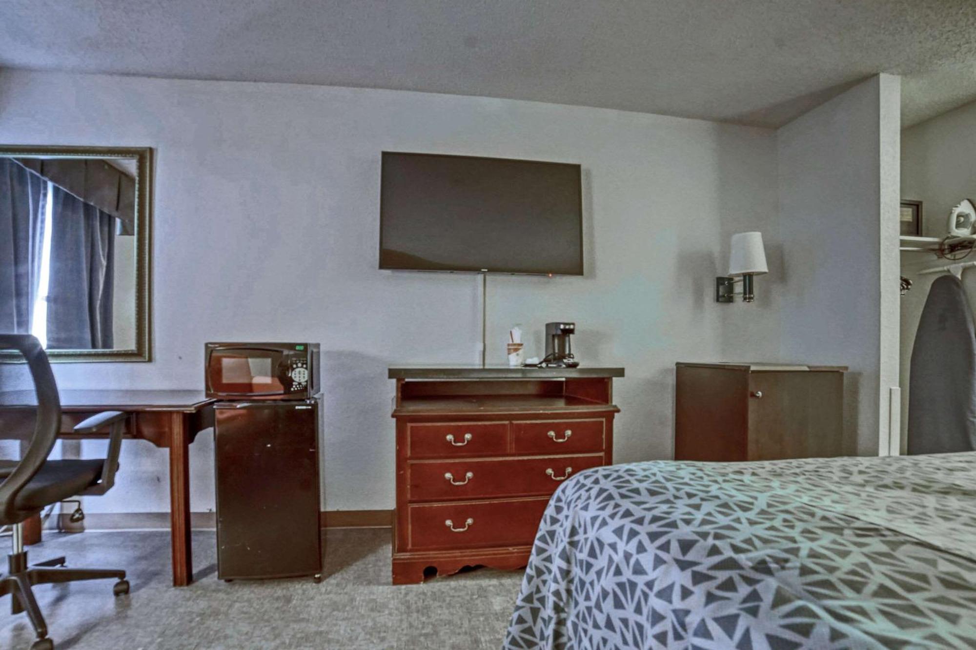Econo Lodge Ρόλι Εξωτερικό φωτογραφία