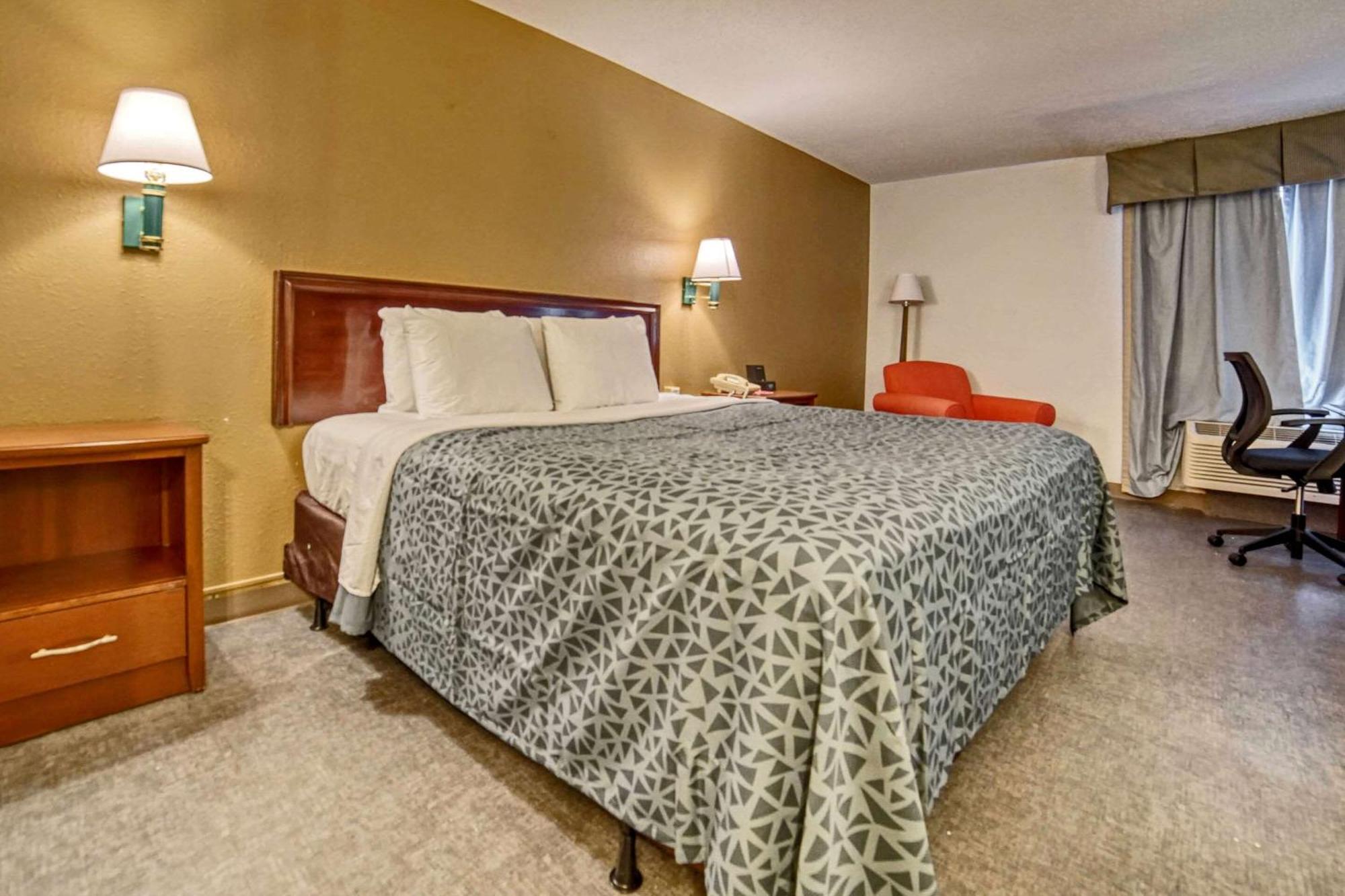 Econo Lodge Ρόλι Εξωτερικό φωτογραφία